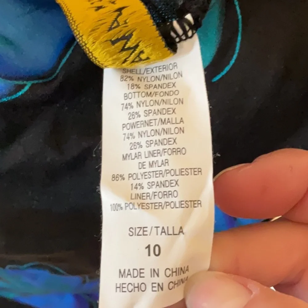 🍁Inches Away bathing suit Woman’s size 10 - Picture 3 of 9
